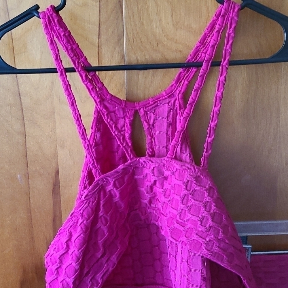 Halter style top active wear set 1X - Picture 7 of 8